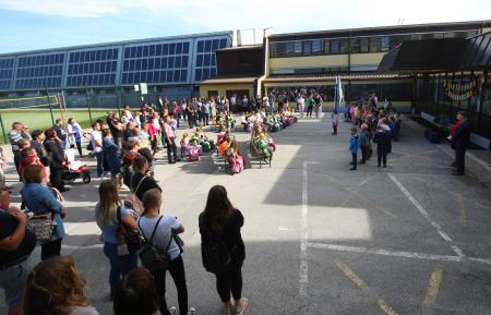 SPREJEM PRVOŠOLČKOV CERKNICA 07 FOTO LJUBO VUKELIČ